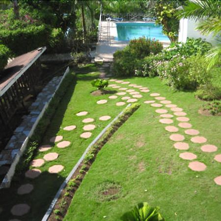 Paradise Brandon Hill Guest House Montego Bay Buitenkant foto